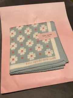 新品　kate spade 花柄ハンカチ