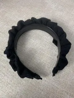 フリル付きブラックヘアバンドr