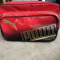 PUMAエナメルスポーツバッグ
