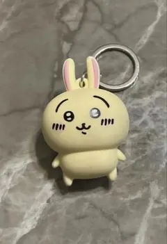 ちいかわ　フィギュアキーホルダー　うさぎ