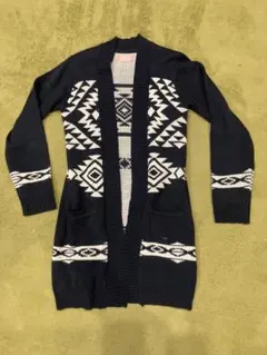 Navy. 幾何学模様 長袖カーディガン