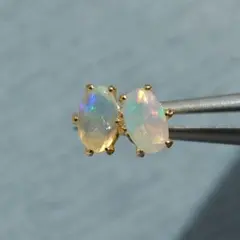 ✧天然石エチオピアオパール5.0×3.0mm✧Ⅲ　ピアス　ステンレス