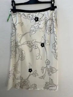 TO BE CHIC フラワープリントスカート　42