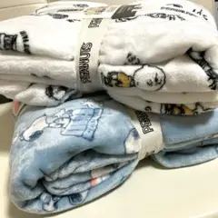 コストコブランケット　スヌーピーPeanuts®大判ひざ掛け 152x177cm