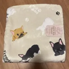 フレンチブルドッグ　フレブル　毛布　布団　ブランケット　ひざ掛け