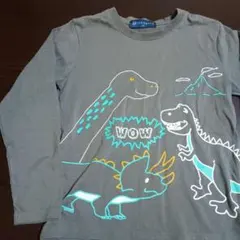 【美品】キッズ　Tシャツ　長袖カットソー　ロンT　恐竜　ダイナソー　130