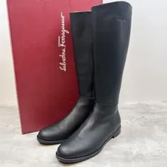 フェラガモ ロングブーツ レザー ロゴ型押し ブラック 22㎝
