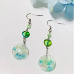 ★爽やかミントグリーンピアス (丸型)