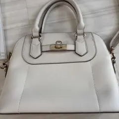 ホワイトレザー ハンドバッグ