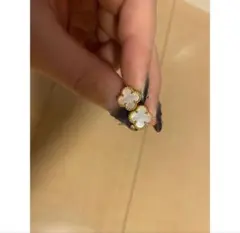 クローバーモチーフ ピアス 両耳用 ゴールドカラーのサムネイル