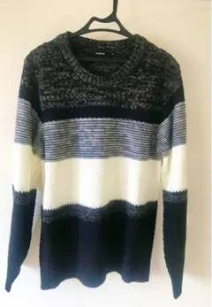 美品　メンズ　ニット　セーター　Ｍサイズ