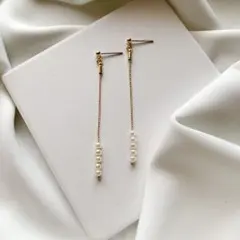 パール付きロングピアス ゴールド　オリジナル　チタン