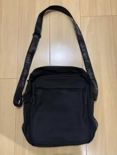 niko and ブラック ナイロン ショルダーバッグのサムネイル