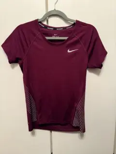 Nike DRI-FIT ワインレッド Sサイズ　スポーツ　シャツ