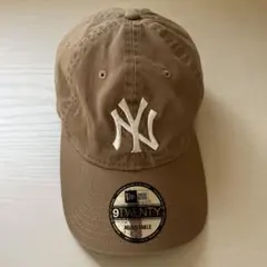 New Era 9TWENTY ベージュキャップ