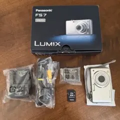 Panasonic LUMIX DMC-FS7 シルバー 動作確認済元箱付 - メルカリ