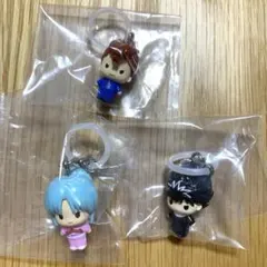 幽遊白書　めじるしアクセサリー　ガチャ　桑原和真　　飛影　ぼたん