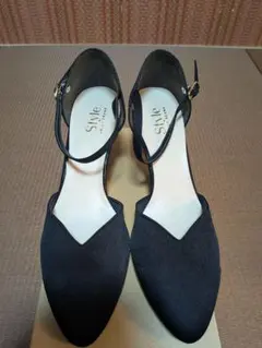 ジェリービーンズ ストラップ付き ブラック セパレートパンプス 中ヒール