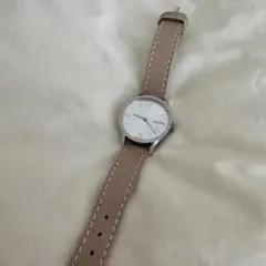 【美品】Calvin Klein 腕時計 ベージュのサムネイル