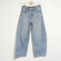 GU バレルレッグジーンズ　ライトブルー