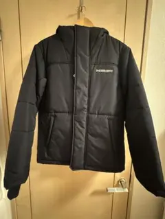 UNDER ARMOR アンダーアーマー ジャンバー 黒 フード付き SMサイズ