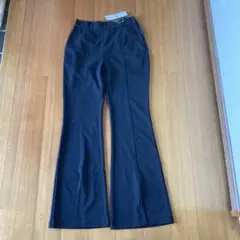 GU ブラック フレアパンツ Sサイズ