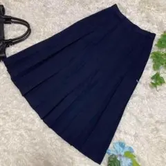 極美品　レリアン　ひざ丈プリーツスカート　ネイビー　ウール100% 9 Mサイズ