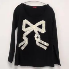 BE RADIANCE パールリボンモチーフ 長袖Tシャツのサムネイル