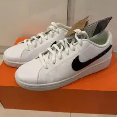 NIKE 新品「コートロイヤル」2 26.0㎝