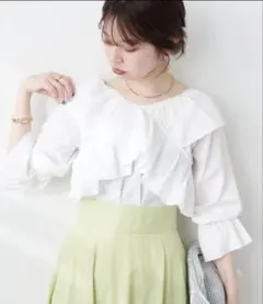新品natural couture クロスフリルデザインブラウスのサムネイル