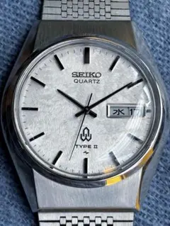 SEIKO セイコー TYPEII 1977年 ヴィンテージ クォーツ 腕時計 セイコー クォーツ TYPE2 未使用品 1977年 諏訪セイコー製 青色