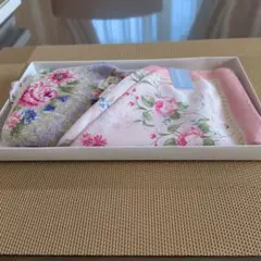 Emjane 花柄ハンカチ　WEDGWOOD 花柄ハンカチ　2枚セット