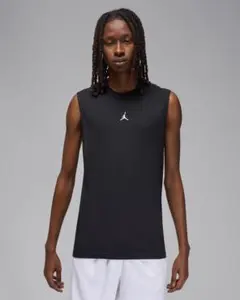 Jordan ノースリーブタンクトップ