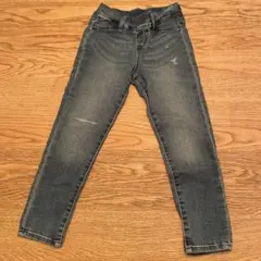 Item thumbnail for item 3225b747-a26e-4e84-8b17-c62746f9468c