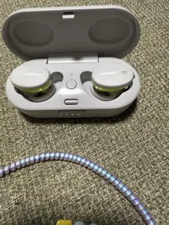 Bose ワイヤレスイヤホン 充電ケース付き