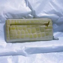て*る様 長財布 ゴールド クリーム 牛革