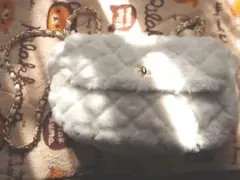 キルティングファーポシェット　白　MAJESTIC LEGON