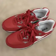 2025年最新】DIADORA スニーカーの人気アイテム - メルカリ
