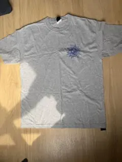 HUF Tシャツ グレー Lサイズのサムネイル