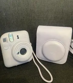 instax mini 12 ホワイト カメラ本体とケース
