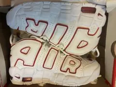 NIKE AIR MORE UPTEMPO ホワイト レッド