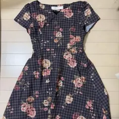 tococo ネイビー花柄半袖ワンピース
