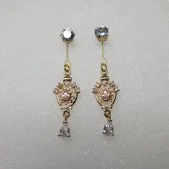 ハンドメイドピアス　ストレートピン　No.1