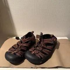 keen キーン　サンダル　22cm