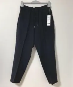 UNIQLO ワイドフィットテーパードパンツ