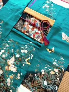 振袖フルセット エメラルドグリーン に金彩花蝶　丈164 裄64.5