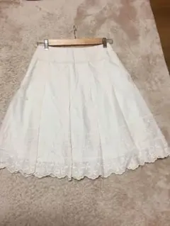 ★【値下げ中】新品未使用 ロペピクニック オフホワイト スカート ROPE