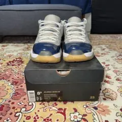Air Jordan 11 Retro Low ネイビー　26.5
