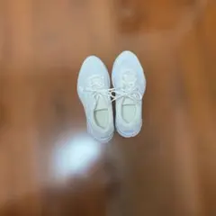 アシックス　ランニングシューズ　25.0 白