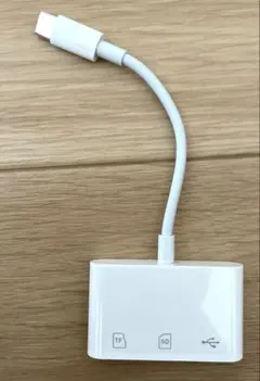 【新品未使用】USB C とマイクロSDカードリーダー